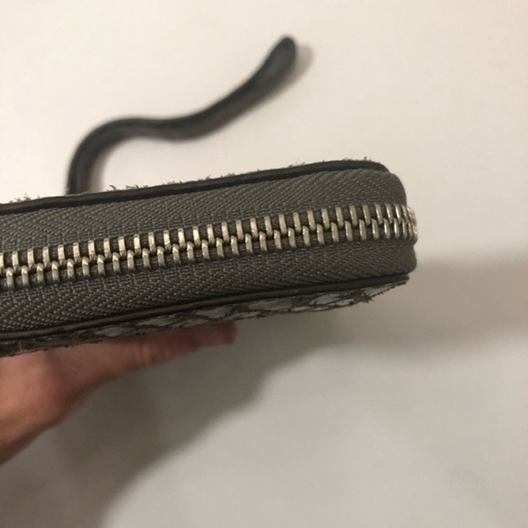 Michael kors snakeskin embossed wristlet wallet
